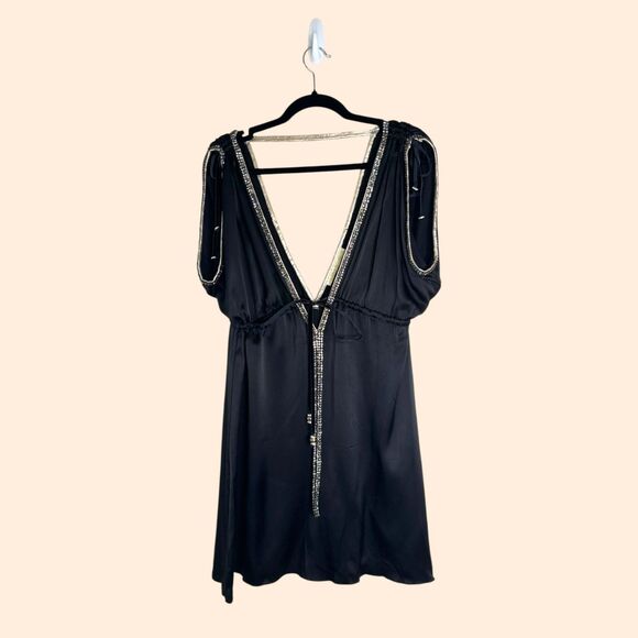 Elegant Black Mini Dress with Embellished Straps - Picture 1 of 5